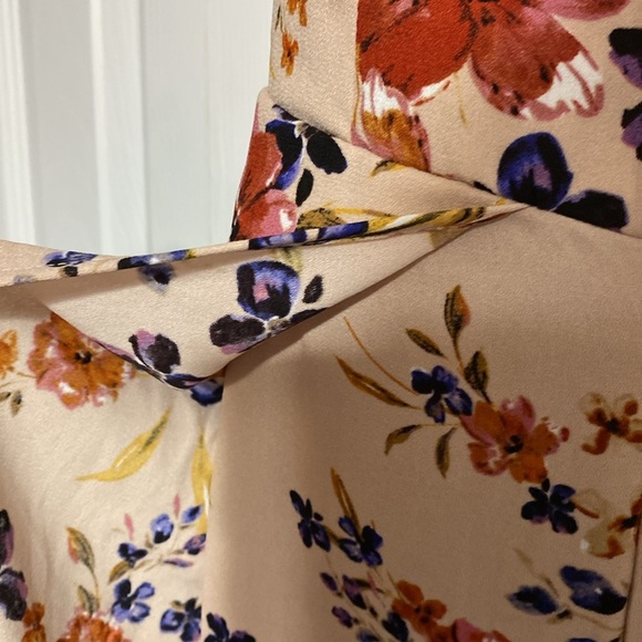 Xhilaration tan floral pantsuit jumpsuit size Medium - Picture 5 of 15